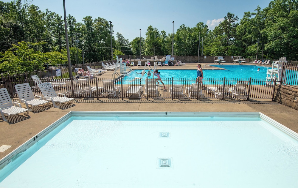 Cumberland Falls State Resort Park