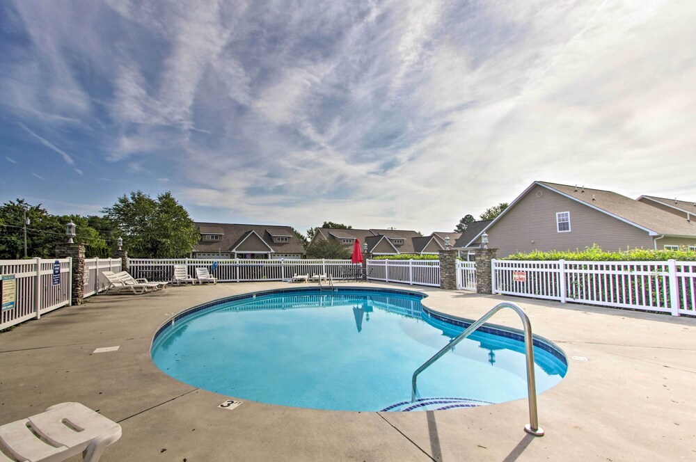 Home w/ Community Pool - 2 Miles to The Island! view 5
