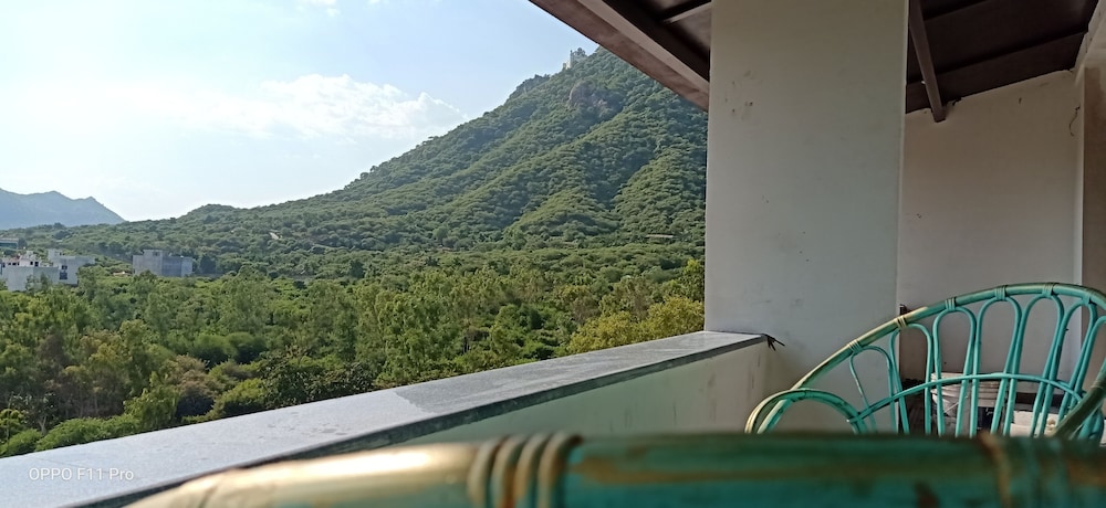 Bamboo Saa Resort & Spa