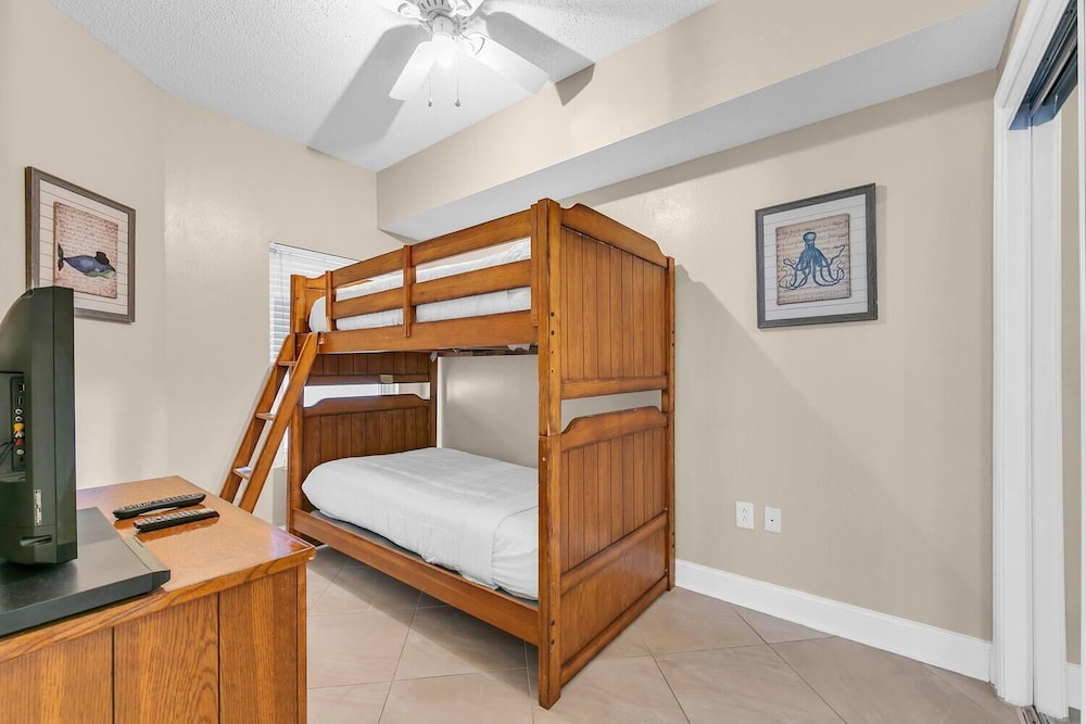 Majestic Beach Towers 2-801