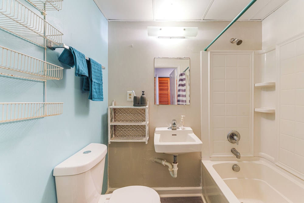 Spacious Family Home: 9 Mi to Ocean City Boardwalk
