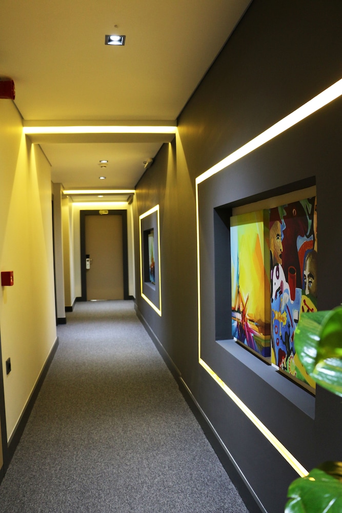 Luis Otel - Image 26