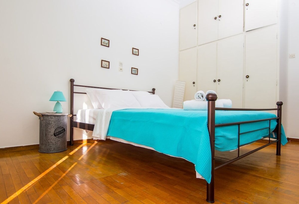 Sunny 1bd Apartment Just 1minute to Acropolis