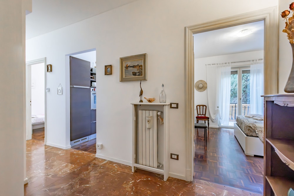 Balcony Flat Near the Center by Wonderful Italy