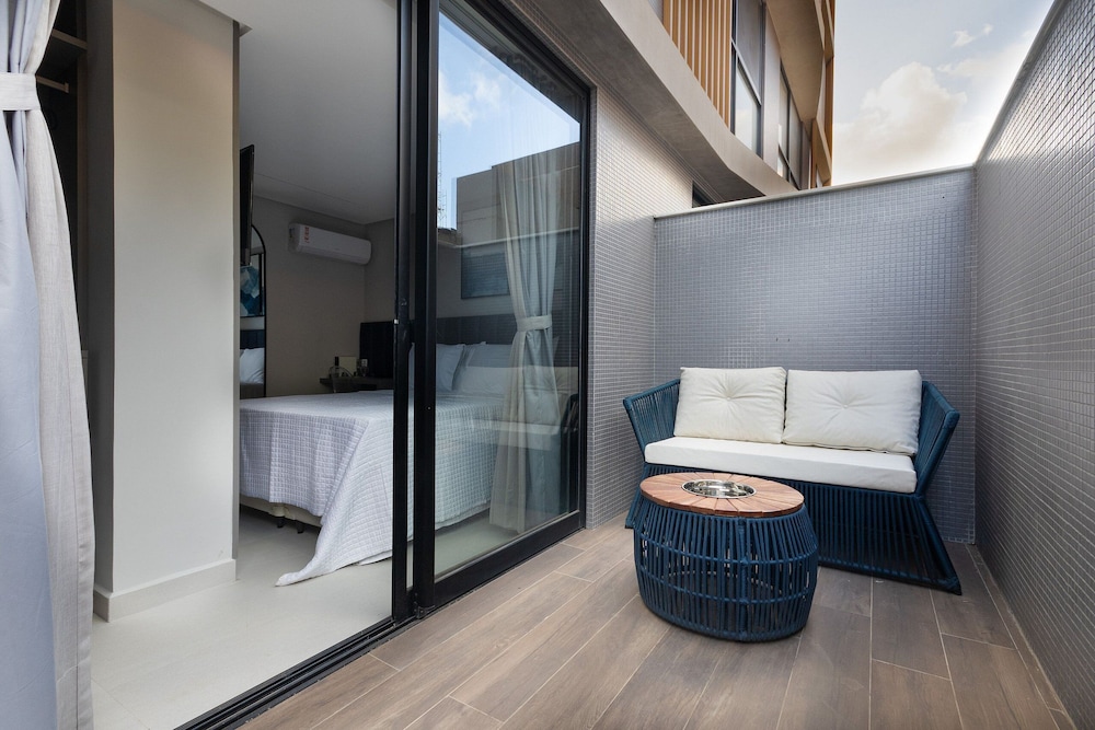 Breeze Residence By Carpediem