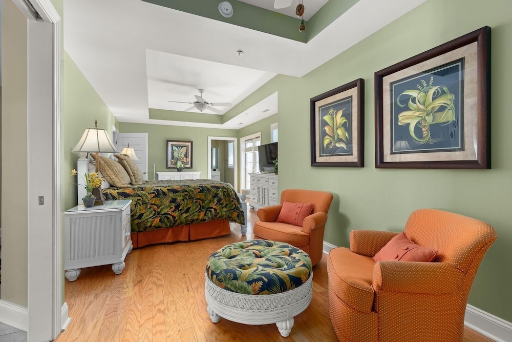 The Charleston 201 4 Bedroom Townhouse by RedAwning view 5