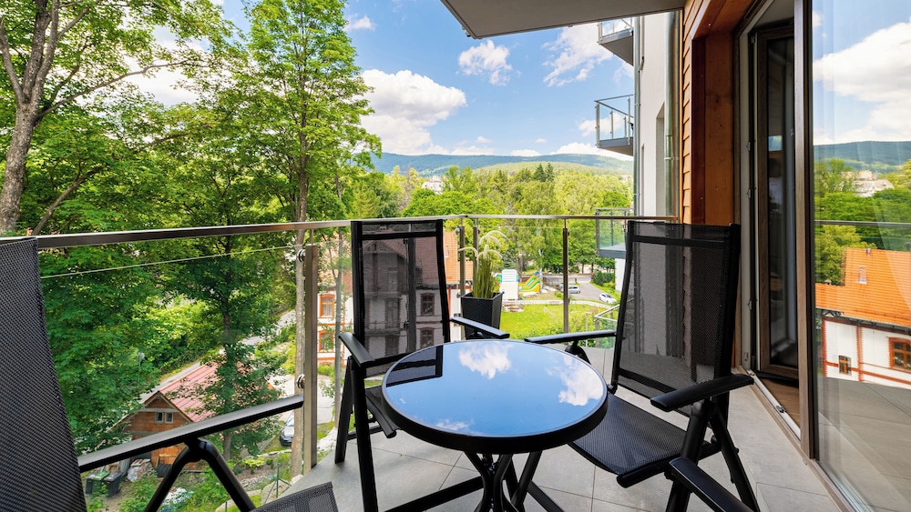 Apartamenty Sun & Snow Stone Hill view 4