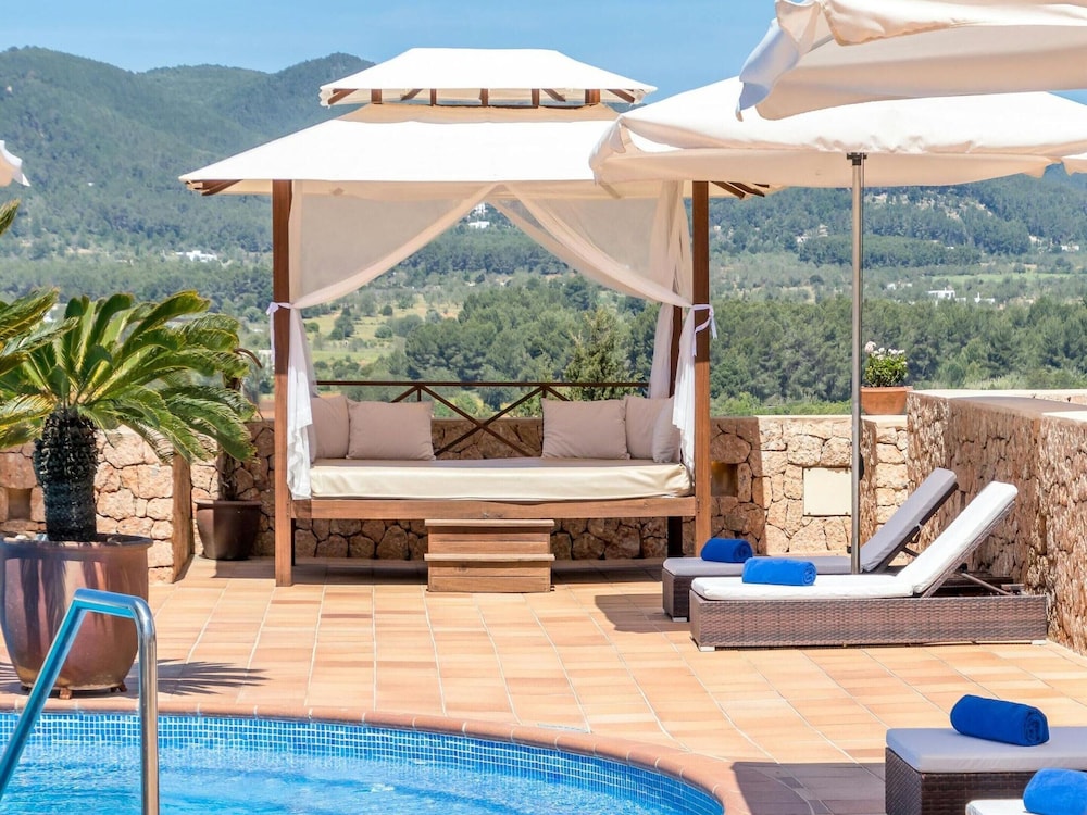 Holiday Home in Stunning Ibizan Landscape