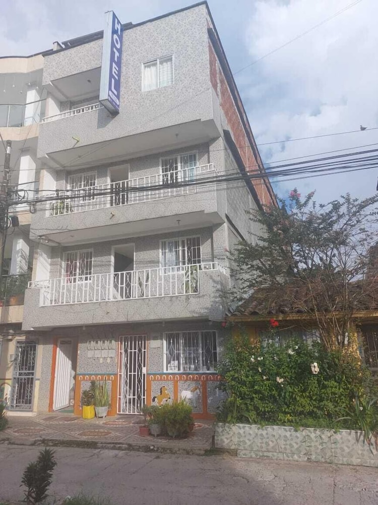 Hotel zocalos y colores