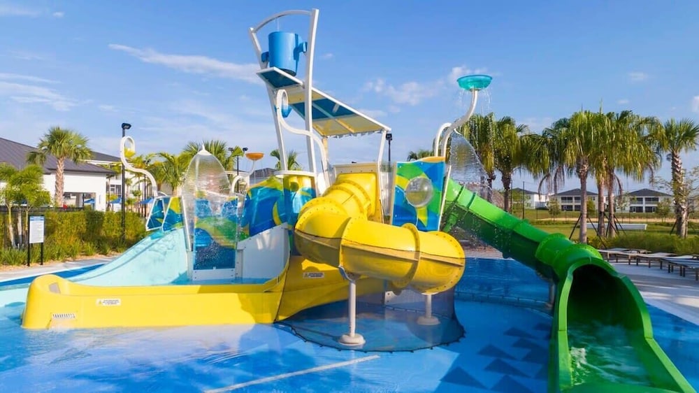 Luxurious 4Bd Villa Private Pool @ Champions Gate Resort 9021
