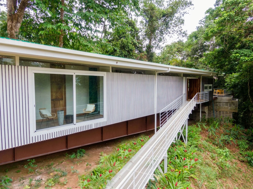 Casa Bromelia