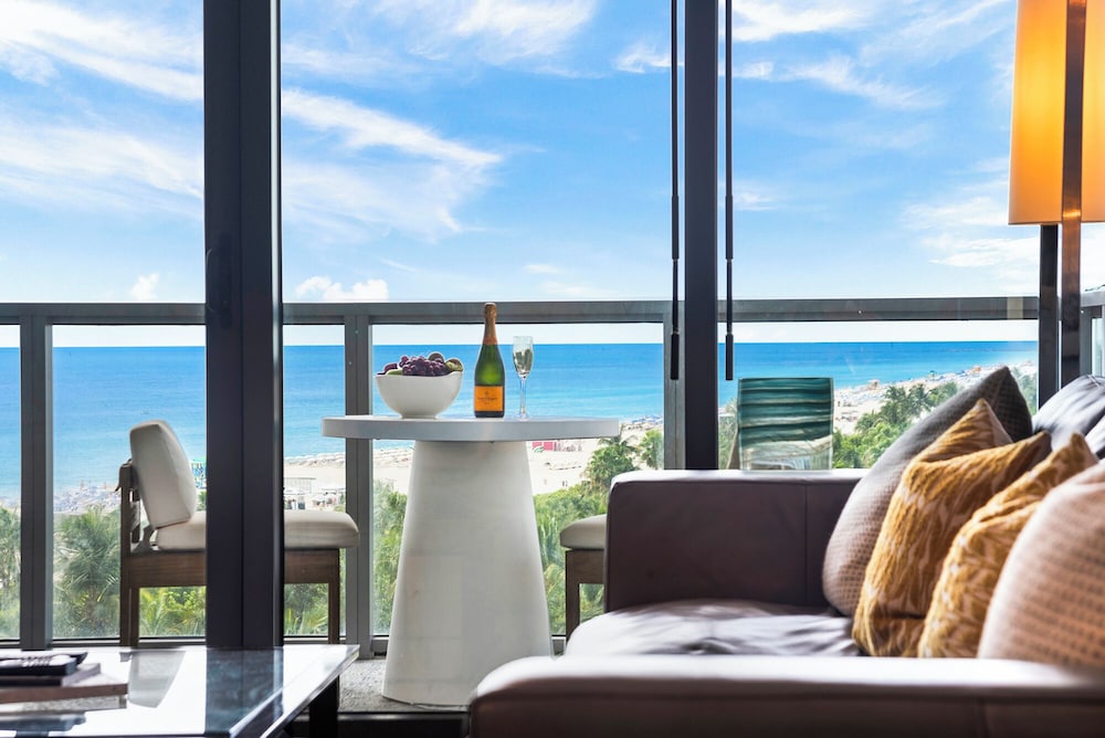 Luxury Vacation Rentals in South Beach by LRMB