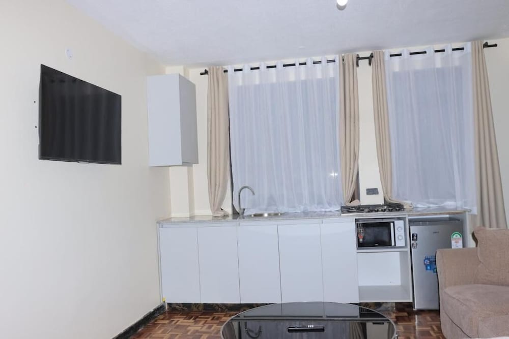Lux Suites Hostpoa Airbnb's Eldoret