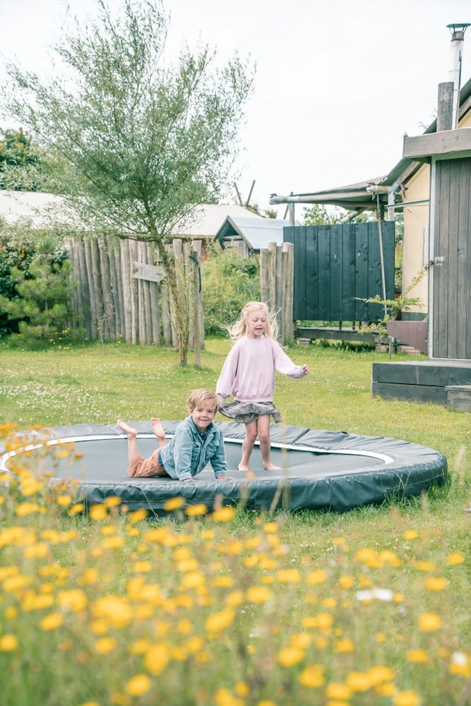 Kidz Lodge in Zon Zee Strand With Play Area