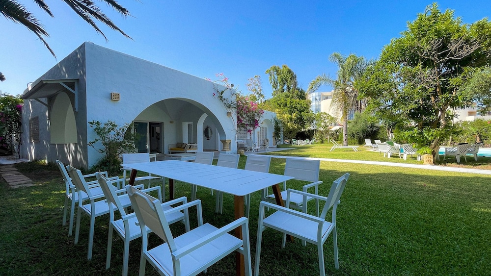 Residence Jannet Oasis Pour 16 en Bord de mer