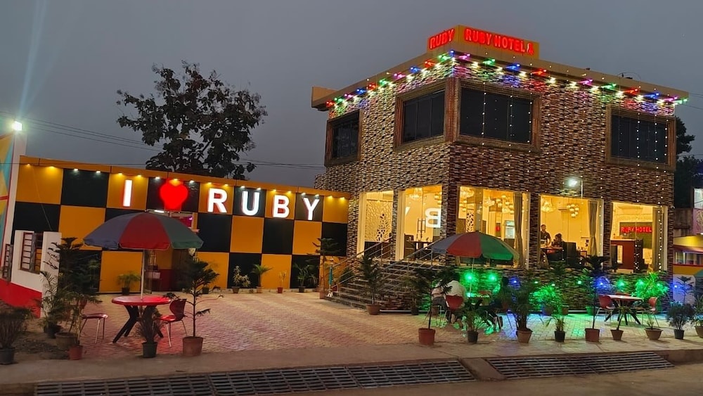 NEW RUBI RESTAURANT CUM BAR AND LODGE