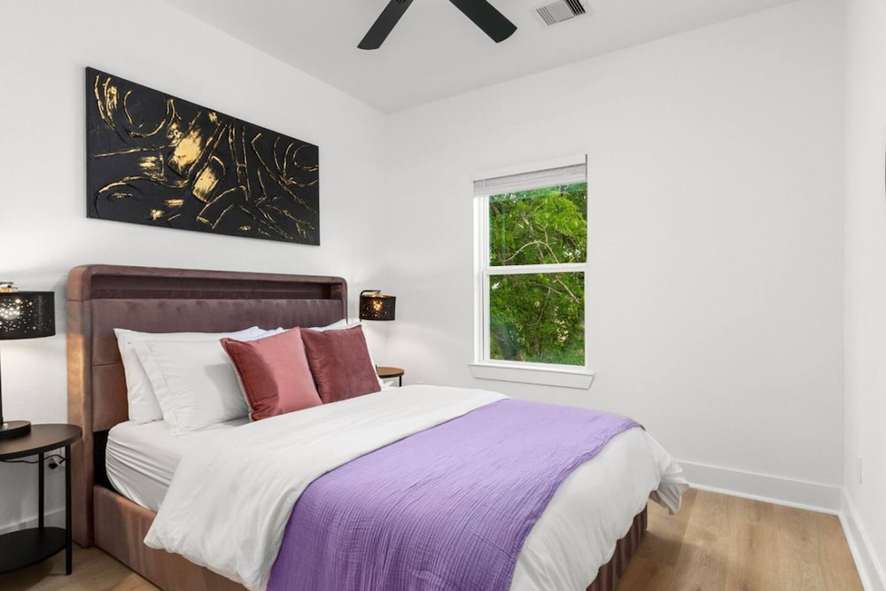 Chic 4BR Getaway Near NRG TMC