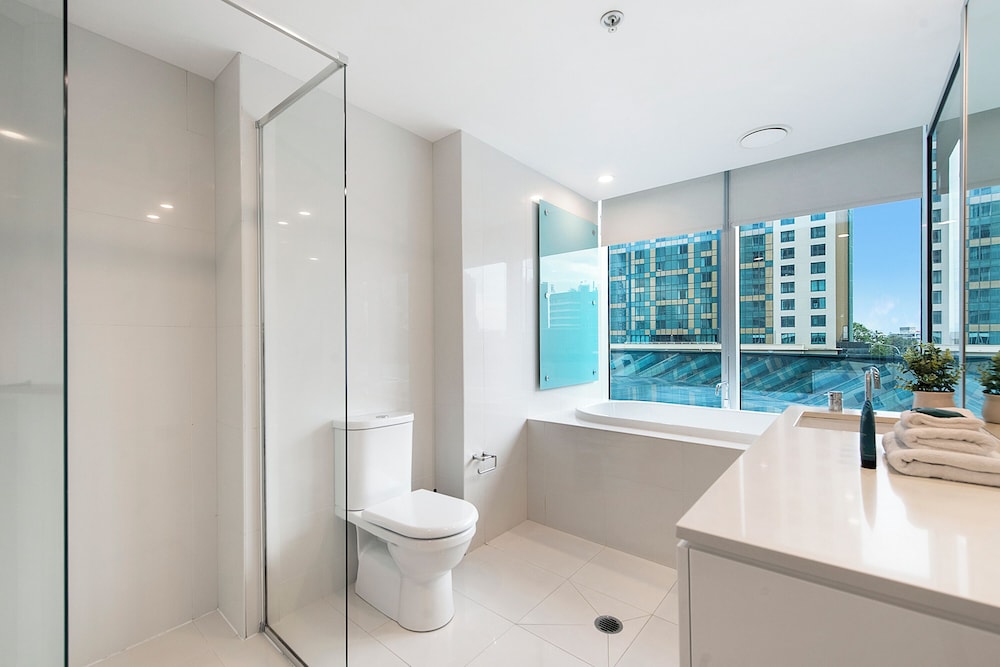 Private Q Tower Apartments - Wow Stay