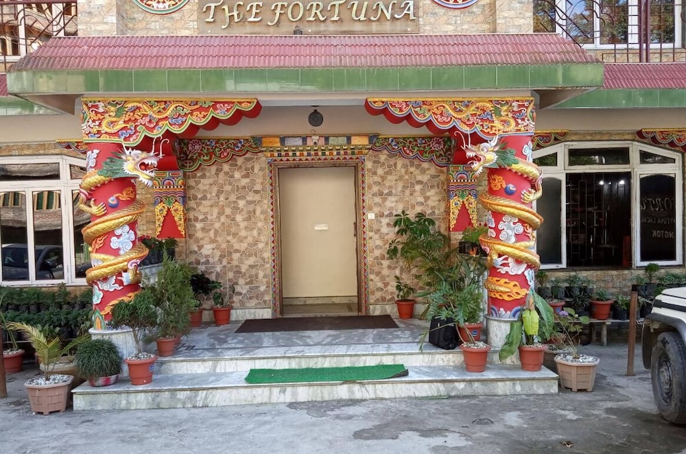 The Fortuna Hotel Lachen by Baizus