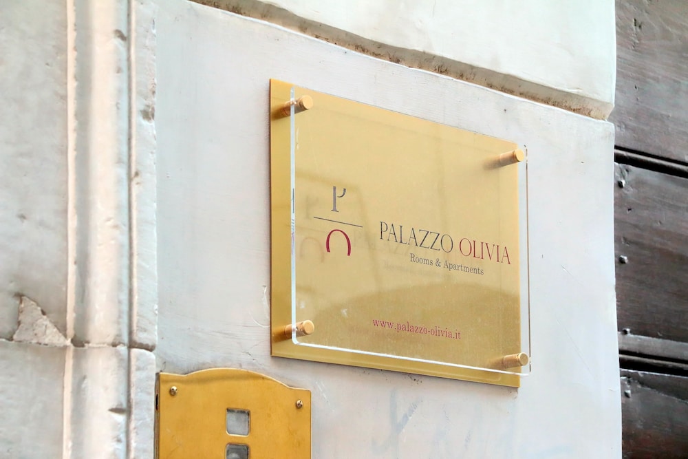 PALAZZO OLIVIA - RESIDENZA LEUTARI