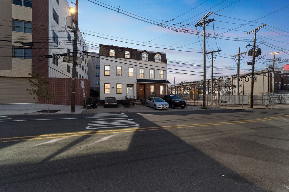 Charming Jersey City Retreat 1 Bedroom Condo view 5