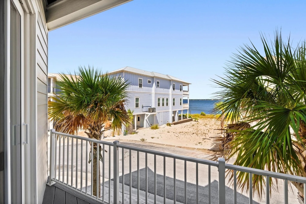 Sunset Serenade 4 Bedroom Home
