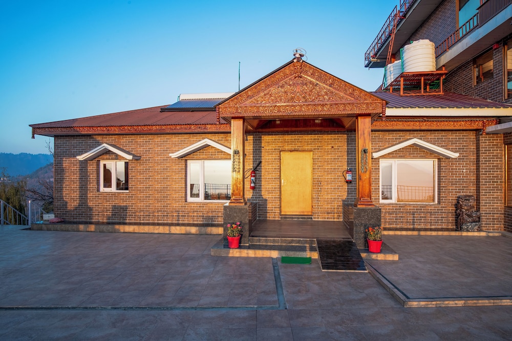 ALAYA STAYS LAFU HOUSE- WOODSCAVE