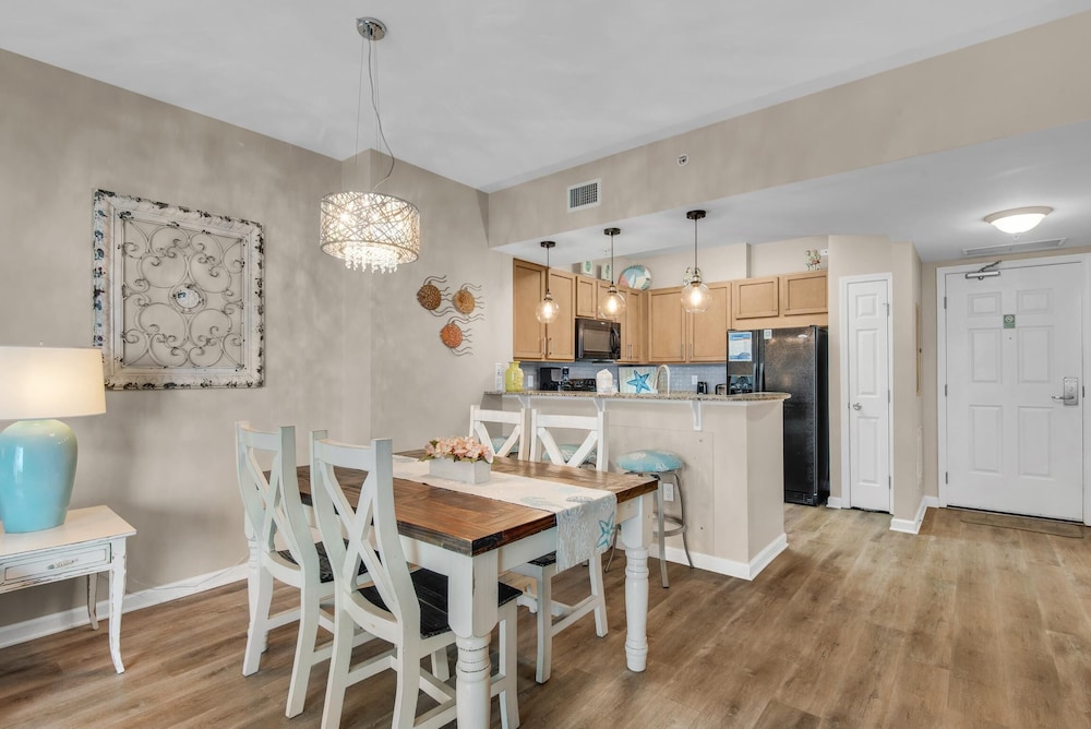 Palms Resort #1503 Jr. 2BR