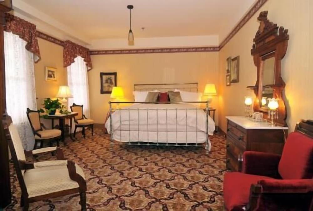 Atlantic Hotel