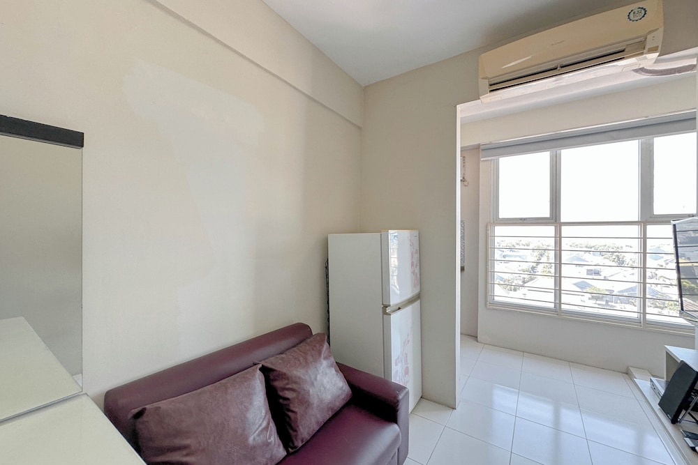 Strategic 2Br Apartment Near Its Campus At Dian Regency