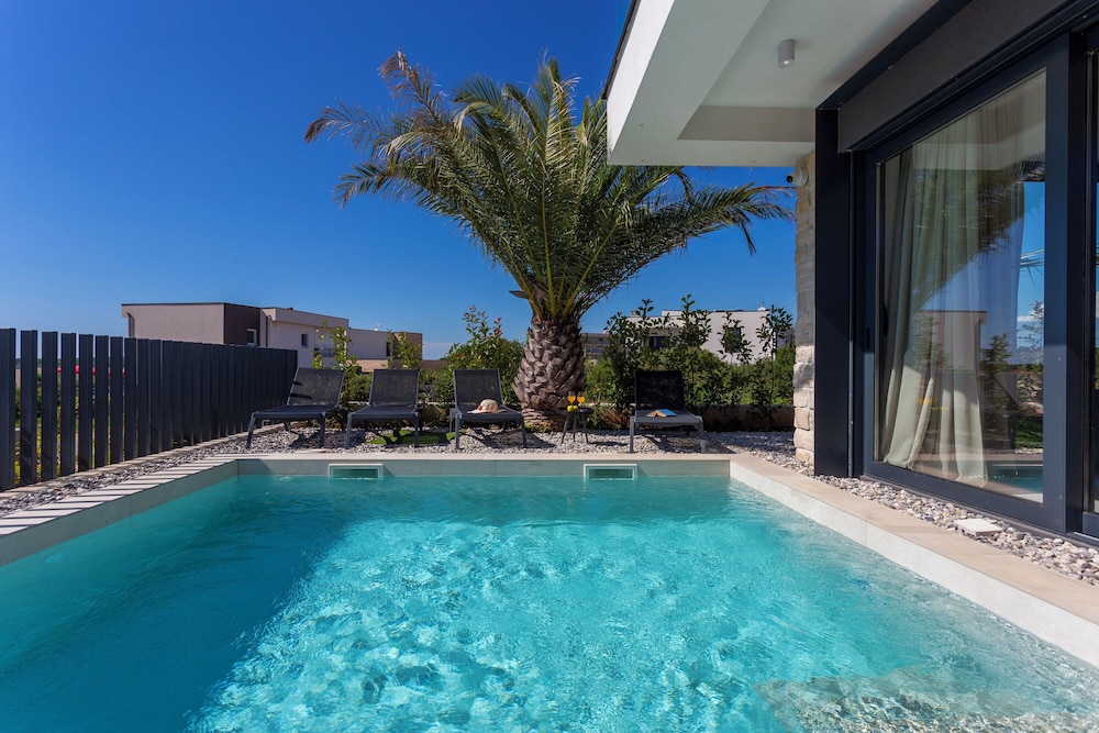 Villa Petra with Pool and Sea View