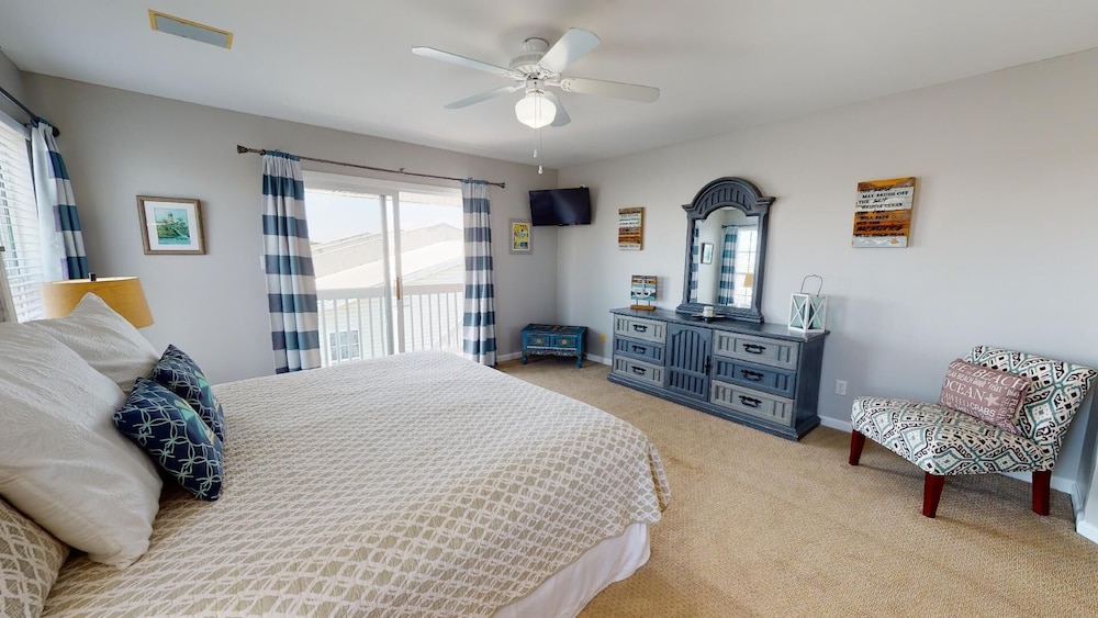 South Beach Ocean E by Tybee Vacation Rentals