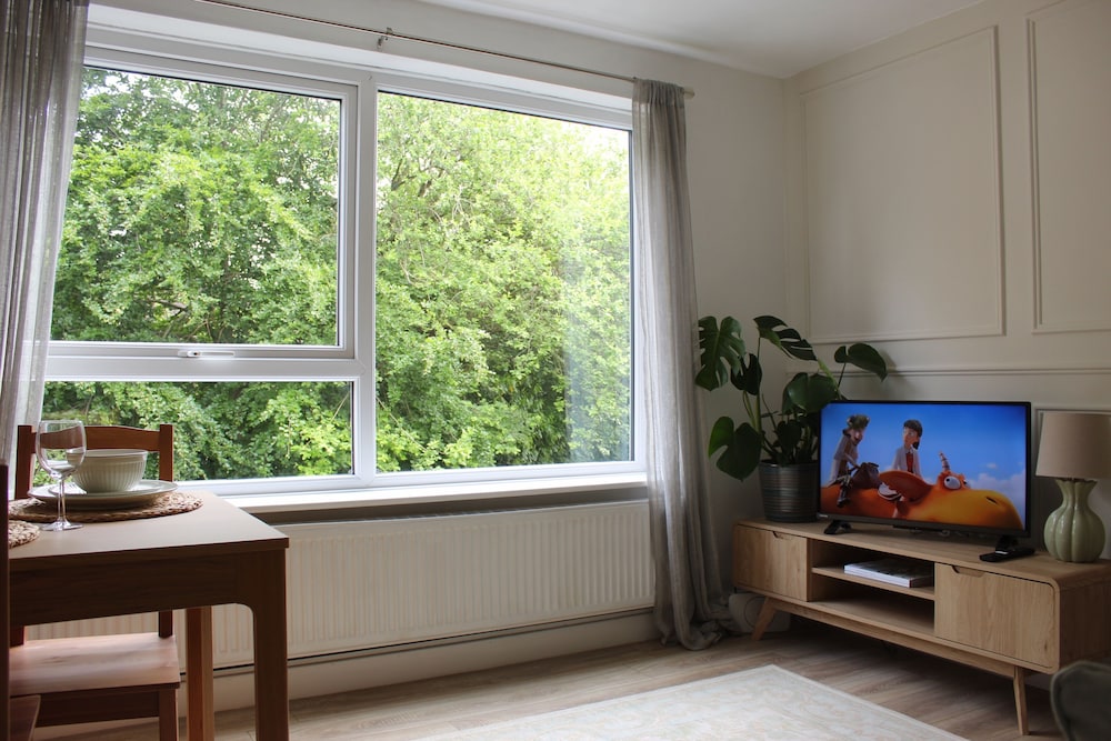 Leeds Urban Retreat - Modern 2 bed Apartment