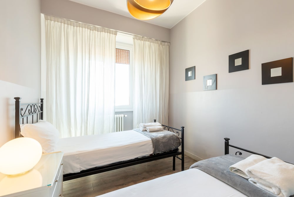 Milan Retreats - Central Station