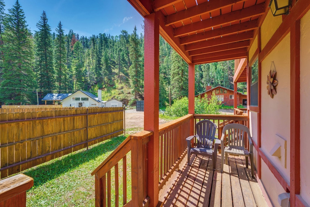 Hike, Bike & Ski: Red River Condo w/ Spa Access