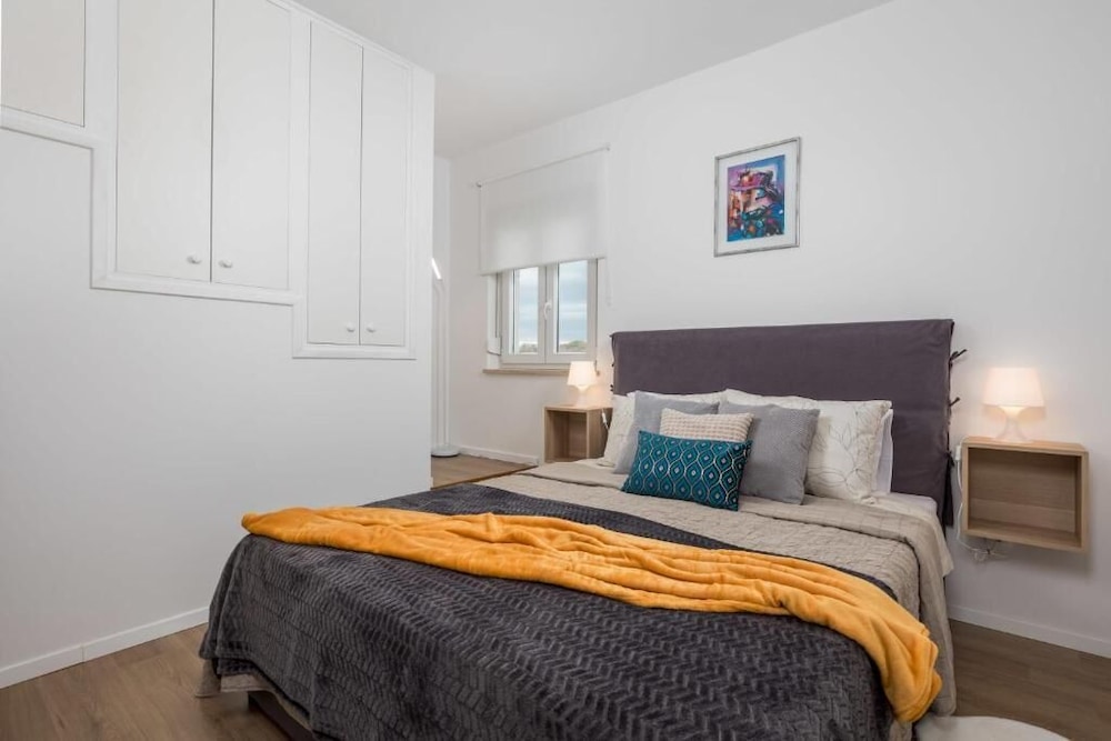 Apartments Bako