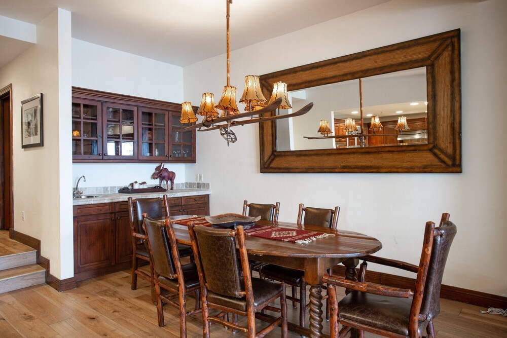 Trail's End Lodge at Deer Valley Resort - Two Bedroom Residence with Spa #403 2 Condo