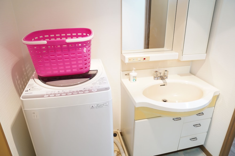 Metro Daikoku Apartment