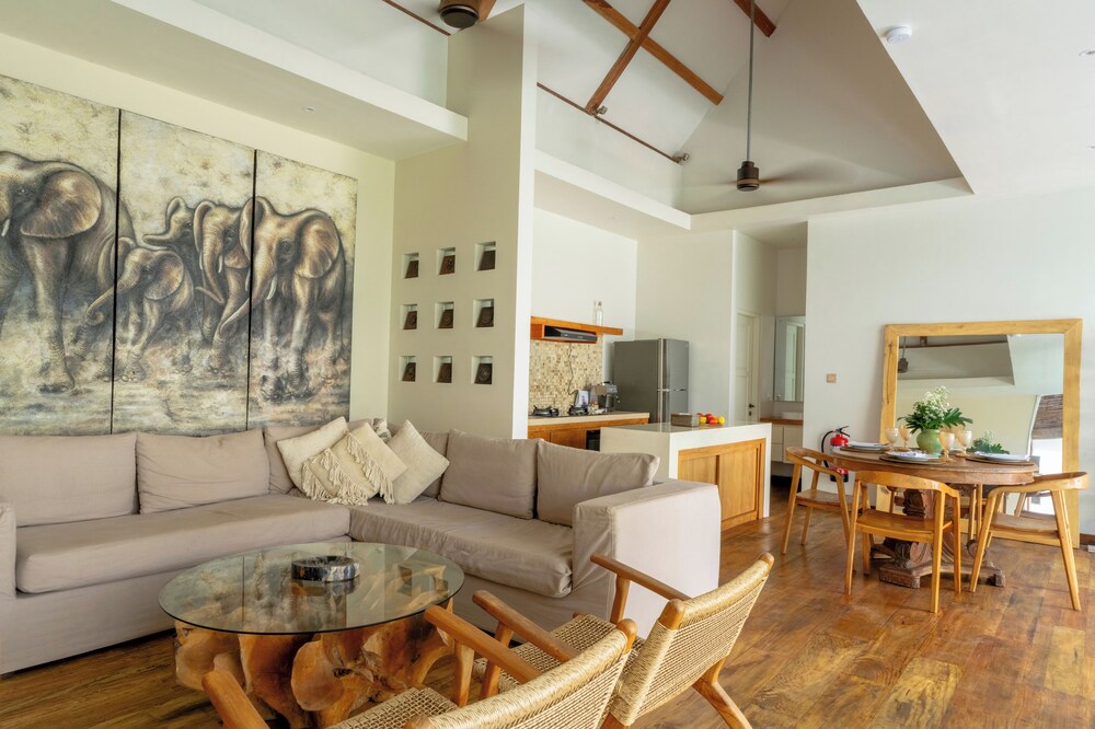 Villa Chloe by Pertama Management