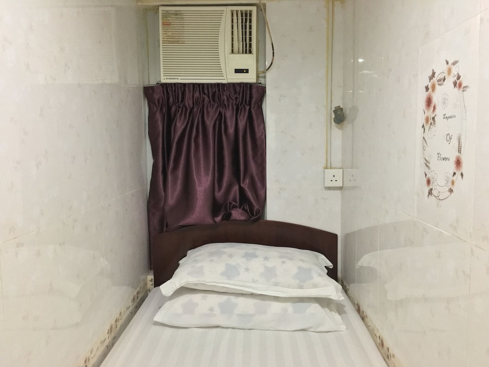 Everest Hostel