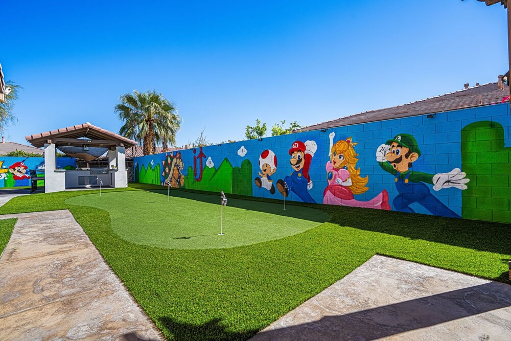 Super Mario Retreat Dream Getaway