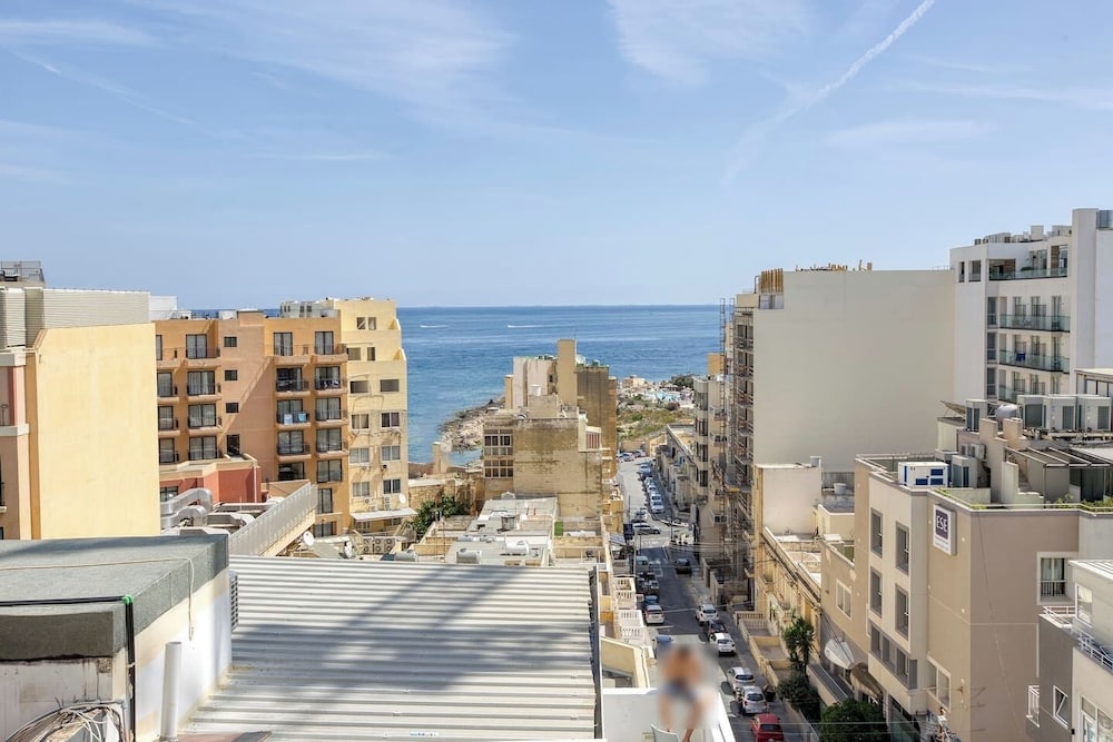 The Joker s Penthouse at Roulette in St Julian s photo 5