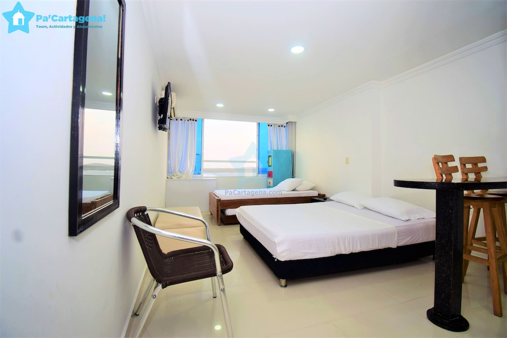 Apartamentos con vista al Mar - Edificio Conquistador view 5