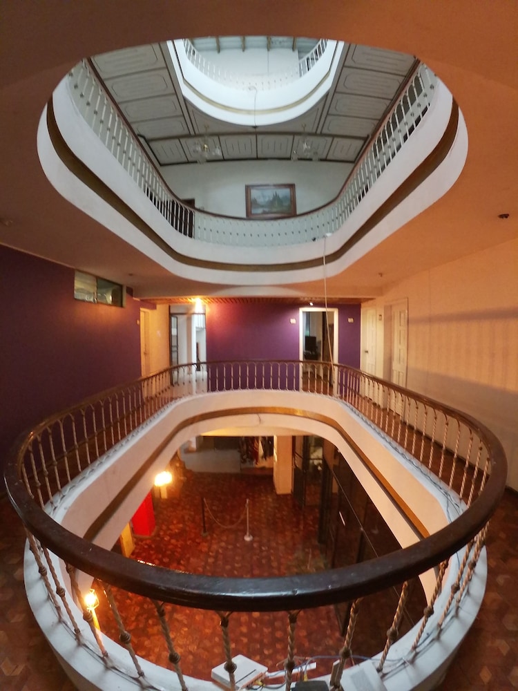 Hotel Puruwa Hostel - Image 1