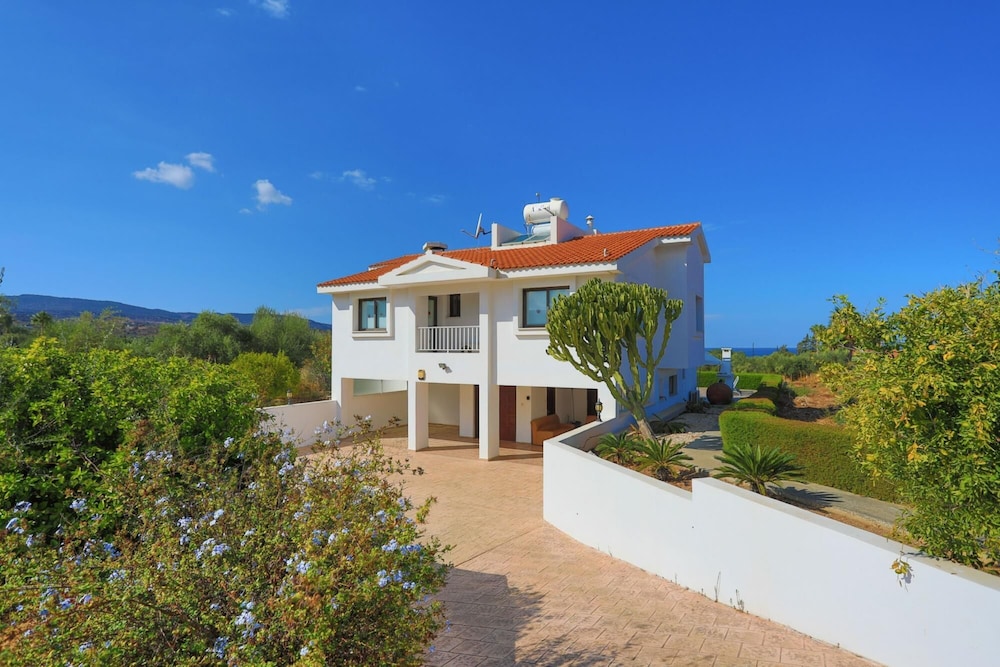 Villa Stavriella in Latchi view 2