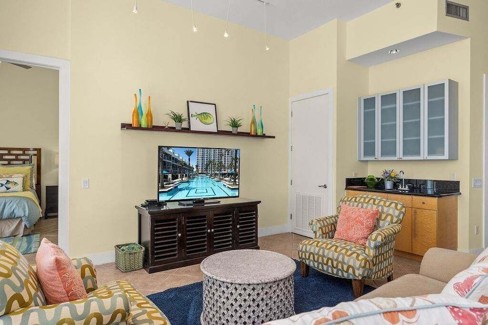 Penthouse Jr Unrivaled Luxury Insane Views 3 Bedroom Apts