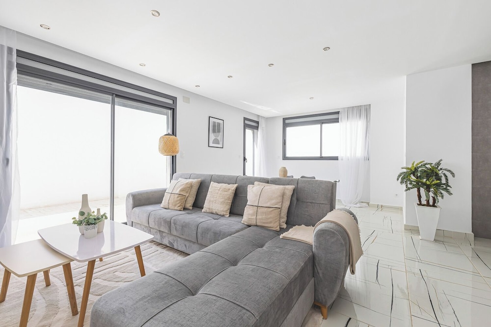 Appartement de 3 pieces a Birkhadem