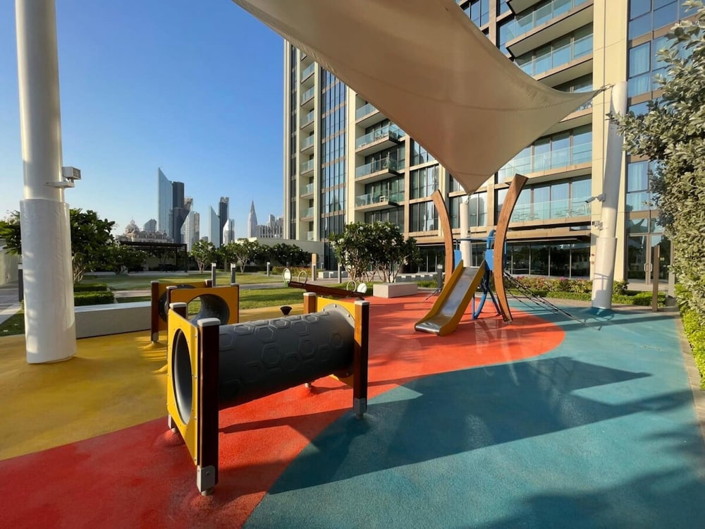 Silkhaus Spacious Near Dubai Mall Balcony Views