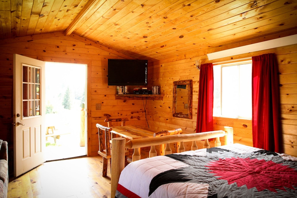 Cole Cabins