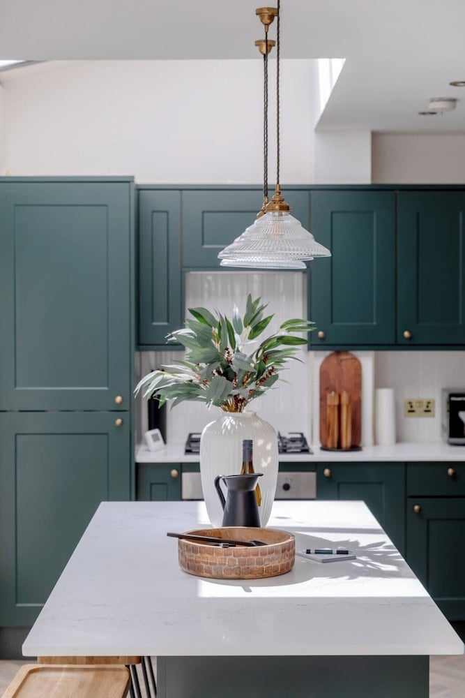 Contemporary Elegance - 2BD Flat, Clapham!
